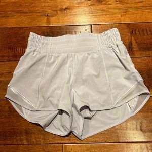 Lululemon Hotty Hot High-Rise Short